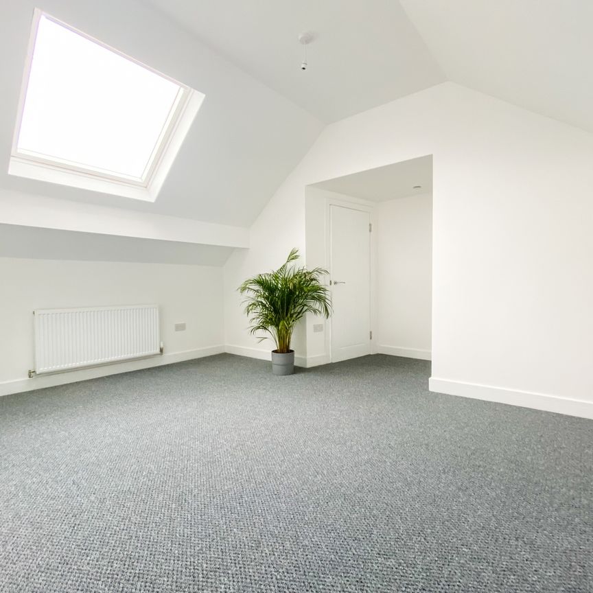 Colchester Avenue Flat 4, Penylan - Photo 1