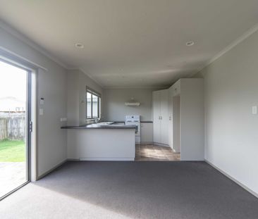 Two Bedroom Home in Dinsdale - Photo 2