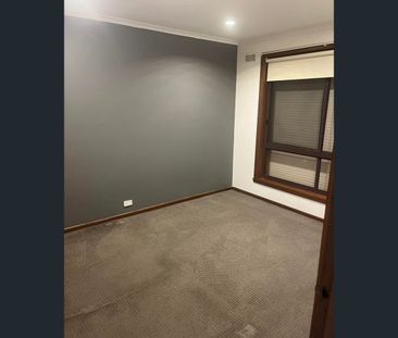 1/15 Wood Street, Deer Park, Vic 3023 - Photo 2
