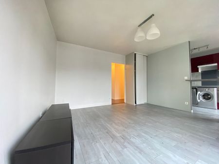 Location Appartement 2 pièces 46m² ROUEN 76000 - Photo 2