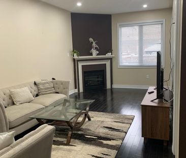 For Lease - 5 Almond Street, Brampton, Ontario - Photo 2