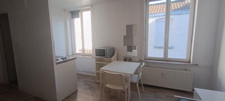 Location Appartement 1 pièce 21m² - Photo 4