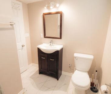 Spacious and Private 2-Bedroom Apartment in Welland! - Photo 5