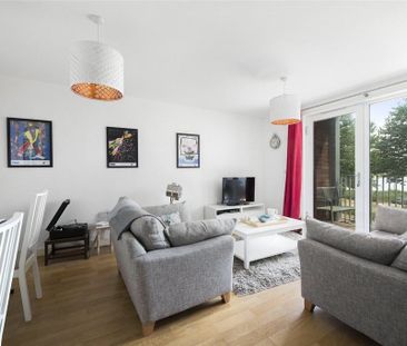 2 Bed Flat, Goodchild Road, N4 - Photo 1