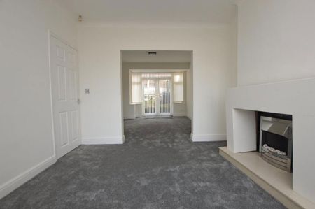 3 bedroom semi-detached house to rent - Photo 3