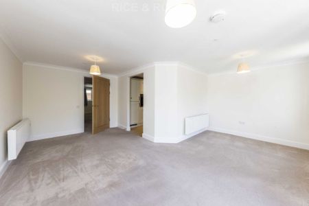 1 Bedroom Apartment, Lynwood Village – Ascot - Photo 4