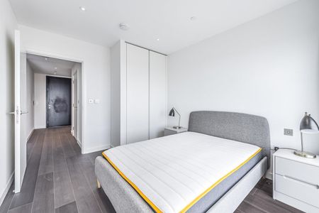 Available from 08/01/2026 - 2 Bed Apartment, Furnished - Photo 4