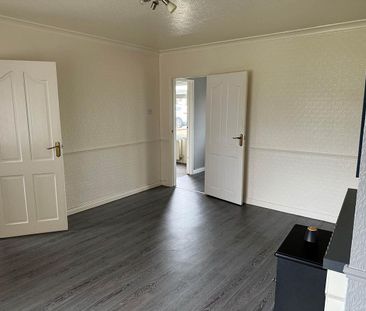 67 Garron Crescent, Larne, BT40 2AT - Photo 1