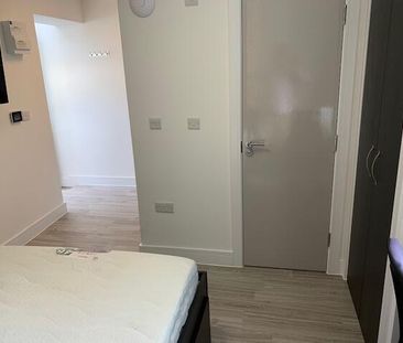 Studio to rent - Photo 4