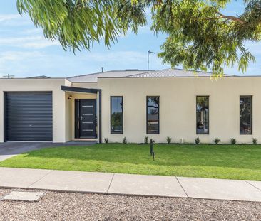 Stylish & Low-Maintenance Living in a Prime Grovedale Location - Photo 3