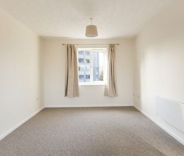 2 Bed Flat - Photo 1