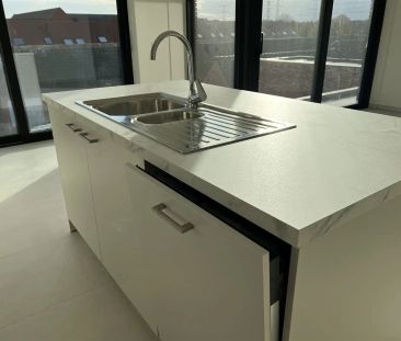 NIEUW APPT MET 2 SLPKS EN AUTOSTAANPL. - Photo 4