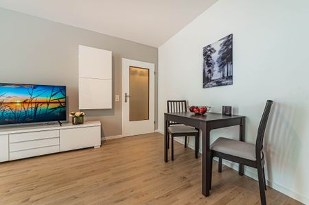 City-Residence: Schick möblierte Wohnung mit Skylineblick in schöner Westendlage - Photo 5