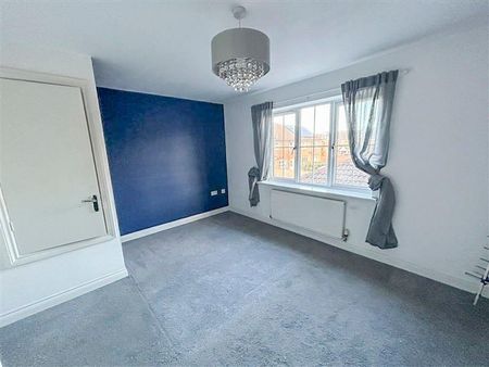 2 bedroom end of terrace house to rent - Photo 2