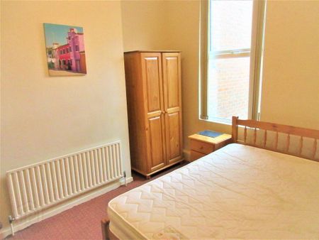 Great House, 26 Magdala Street, Botanic ~ University Area, Belfast, BT7 1PU - Photo 5