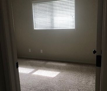 2 Bed Condo – 99 Pioneer Way, Blackfalds - Photo 2