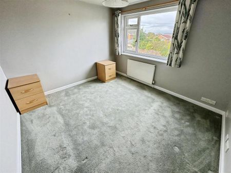 4 bedroom detached house to rent - Photo 4