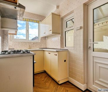 3 bedroom semi-detached house to rent - Photo 3