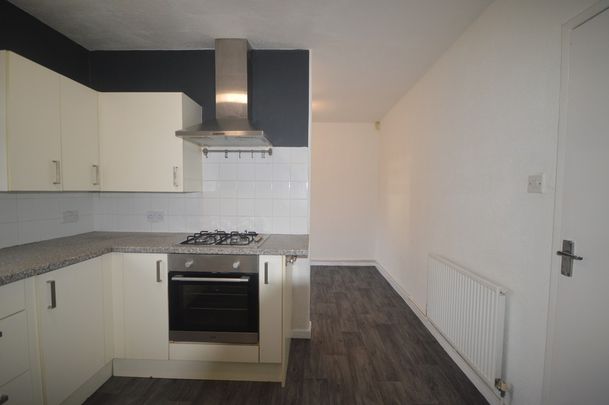 Ainsworth Avenue Horwich Bolton Lancashire - Photo 1