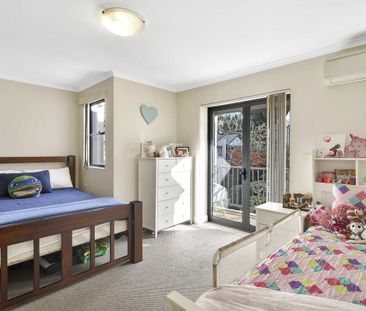 8/29-41 Reynolds Street, Balmain, NSW 2041 - Photo 1
