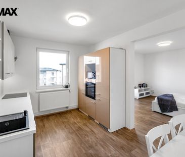 Pronájem bytu 1+kk a garsoniéry 37 m² - Photo 2