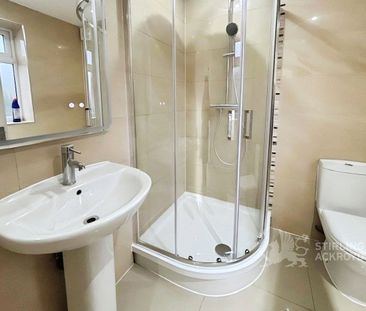 French Street, Sunbury-On-Thames, Middlesex, TW16 5JL - Photo 3