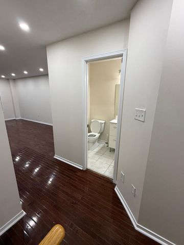 For Lease - 100 Brickyard Way Unit# 70, Brampton, Ontario - Photo 4