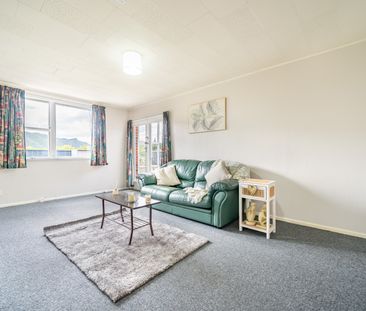 Clouston Park Living - Photo 4