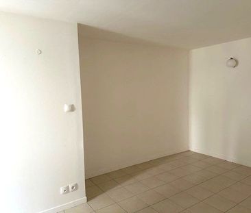 Location Appartement 3 pièces 72m² JOIGNY 89300 - Photo 4