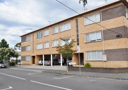 Low Maintenance Living - Photo 4