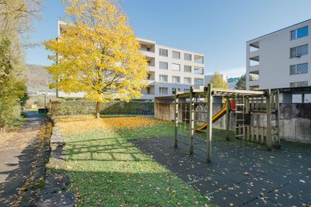 Generous 4.5-room apartment in a quiet neighborhood - Photo 4