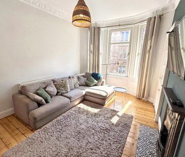 1 Bed, Flat - Photo 3