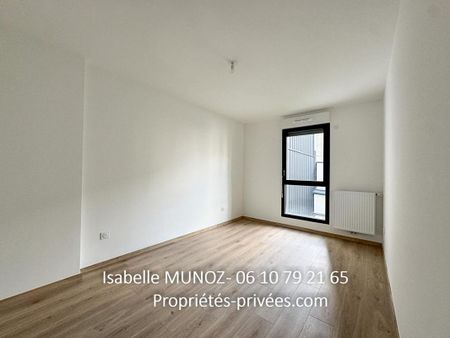 Appartement Clermont Ferrand 3 pièce(s) 64.72 m2 avec terrasse et grand parking - Photo 2