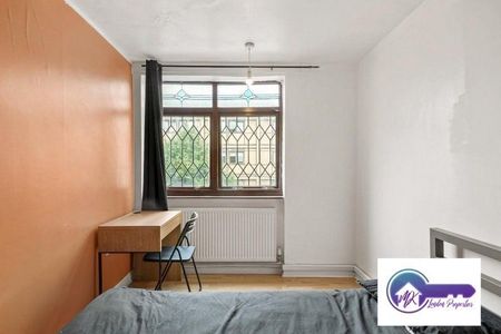 3 Bedroom Flat To Rent - Photo 4