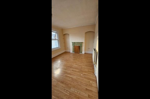 3 Bed Semi-Detached House, Sangley Road, SE6 - Photo 1