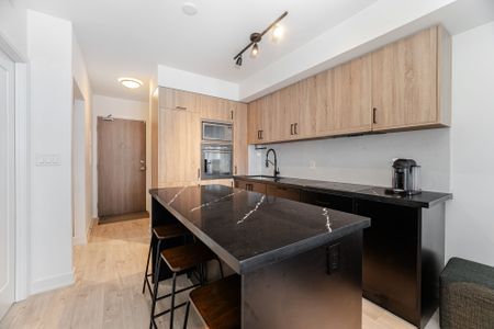 For Lease - 27 Bathurst Street Unit# 1012, Toronto, Ontario - Photo 3
