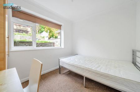 5 bedroom semi-detached house to rent - Photo 4