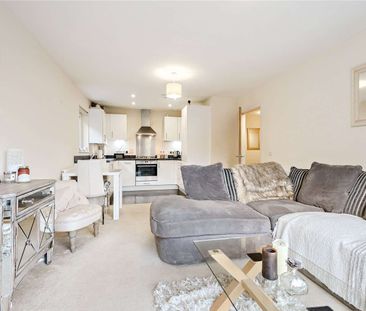 Modern one bedroom apartment in a convenient location for the town ... - Photo 2