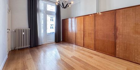 Appartement te huur in Elsene voor € 3.200 met 4 slaapkamers - Photo 3