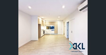 Unfurnished Two Bedroom in Centrale [Private Inspection Available] - Photo 2