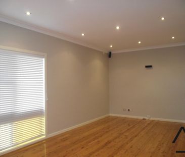 4/19 Albert Street, Bexley NSW 2207 - Villa For Rent | Domain - Photo 3