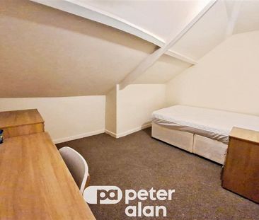 Walter Road - Photo 1