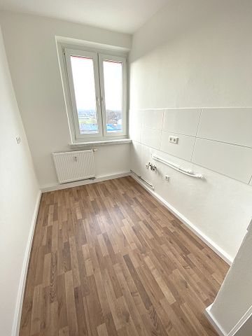 CHARMANTE Große 3-RAUMWOHNUNG mit gutem Grundriss plus Gutschrift - Photo 5