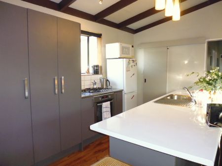 Lovely Home in Oxford Terrace - Photo 4