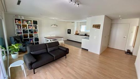 2.5 Zimmer, 67 m², 1. Stock - Photo 2