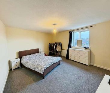 St. Teilo Street, Pontarddulais, Swansea, SA4 - Photo 5