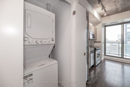 32 Camden Lofts , #904 - Photo 4
