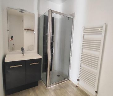 Location Appartement 4 pièces 79m² ST BENOIT 86280 - Photo 5