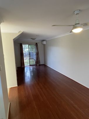 LOCATION, LOCATION, LOCATION! - Photo 1