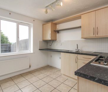 3 bedroom House To Let - Photo 5